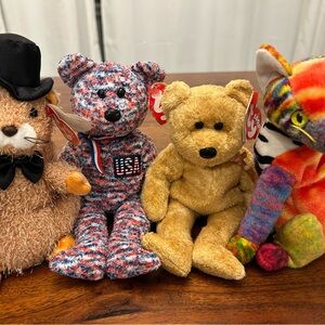 Beanie Babies - 4, Groundhog, Bears, Cat